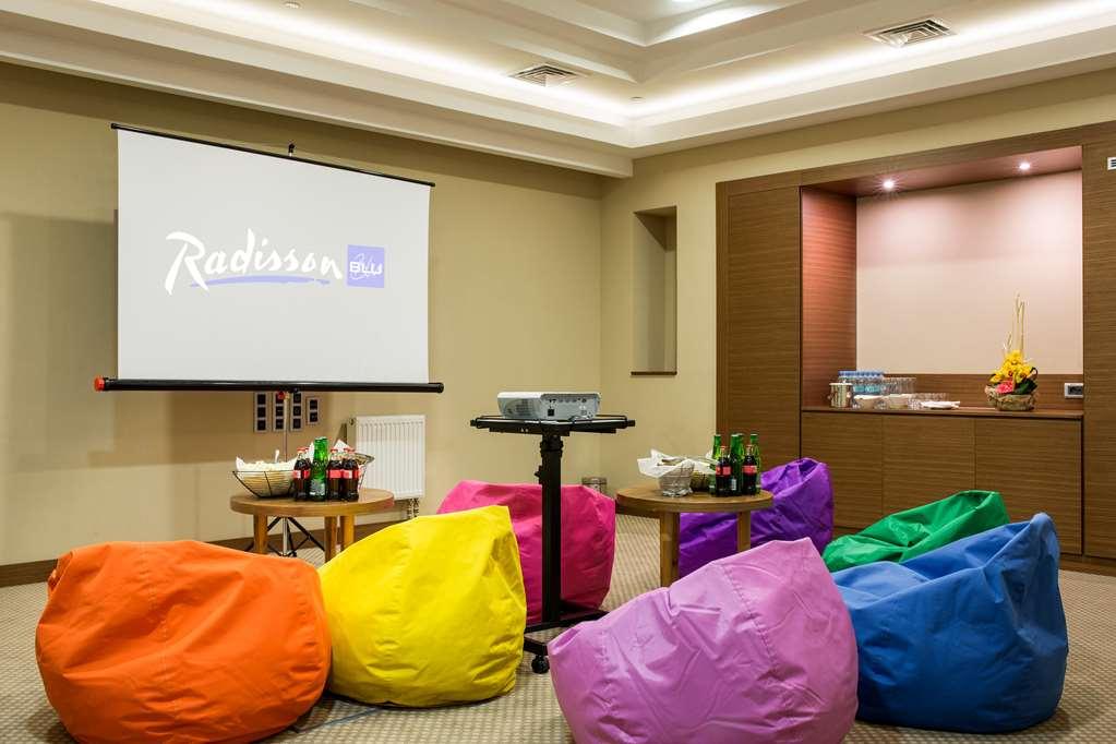 Radisson Blu Hotel, Podil Centre