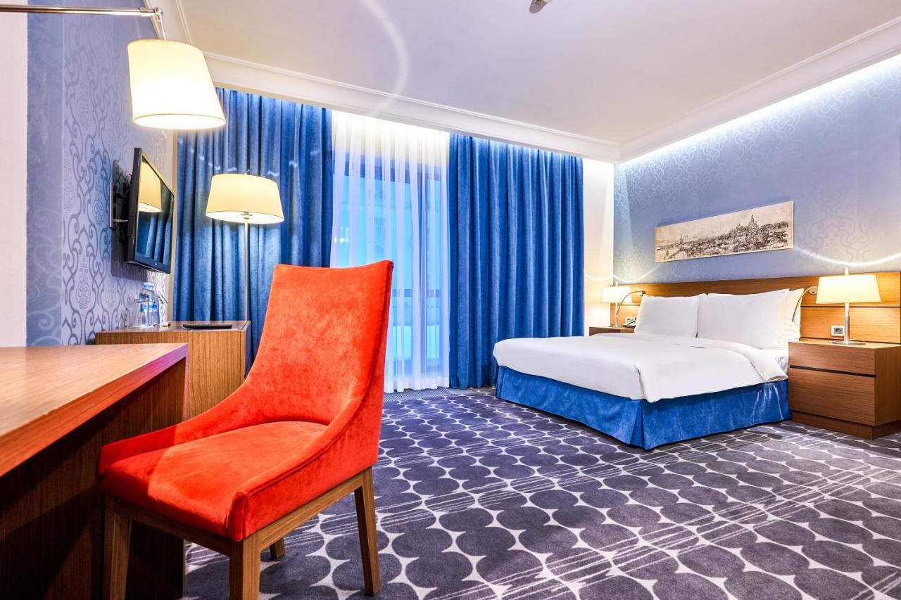 Radisson Blu Hotel, Podil Centre 4*