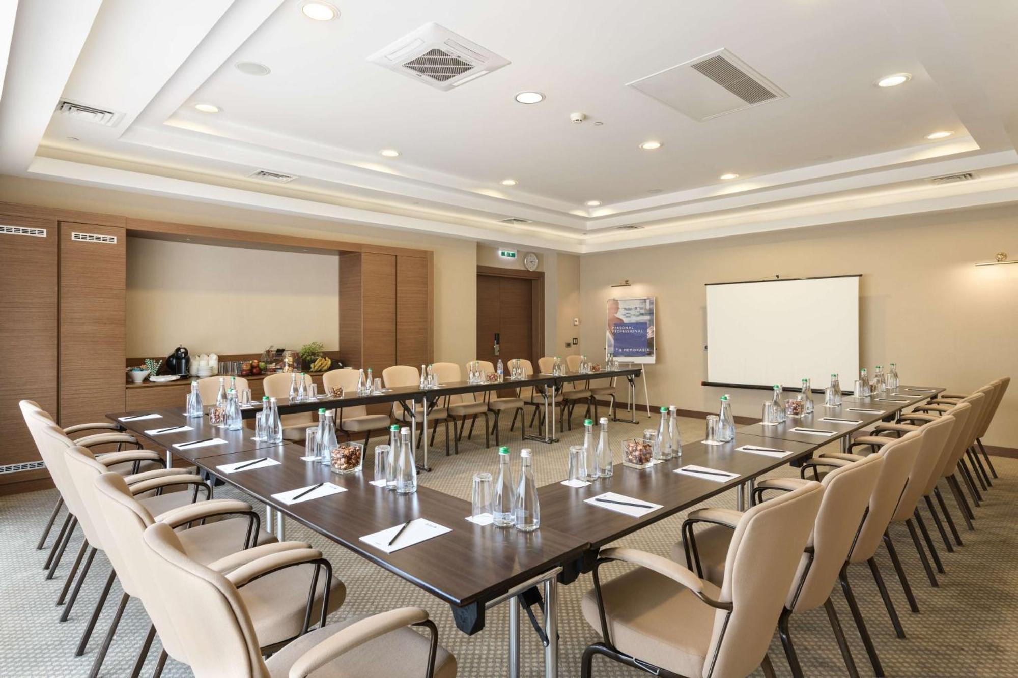 Hotel Radisson Blu Hotel, Podil Centre 4*