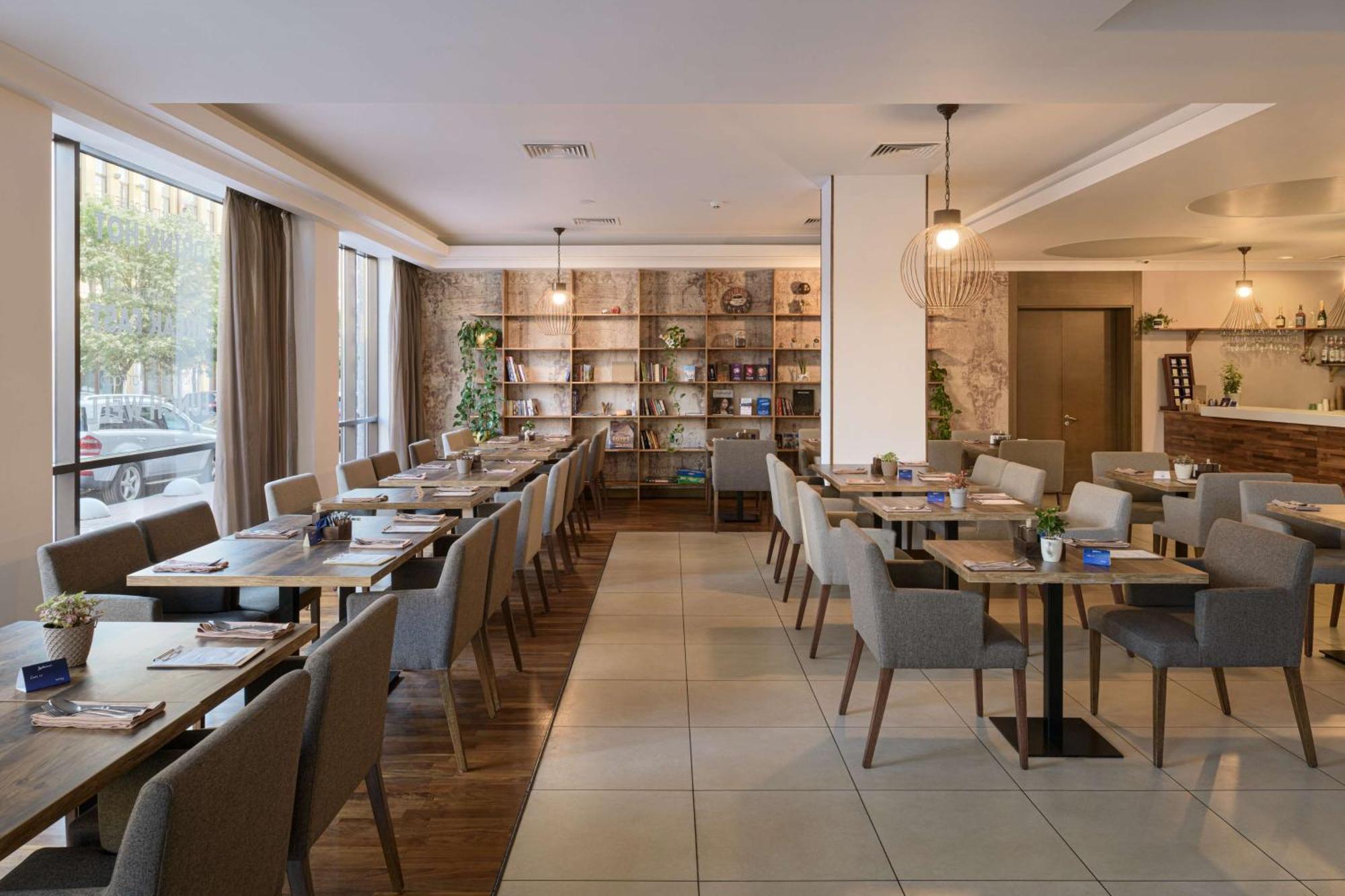 Radisson Blu Hotel, Podil Centre